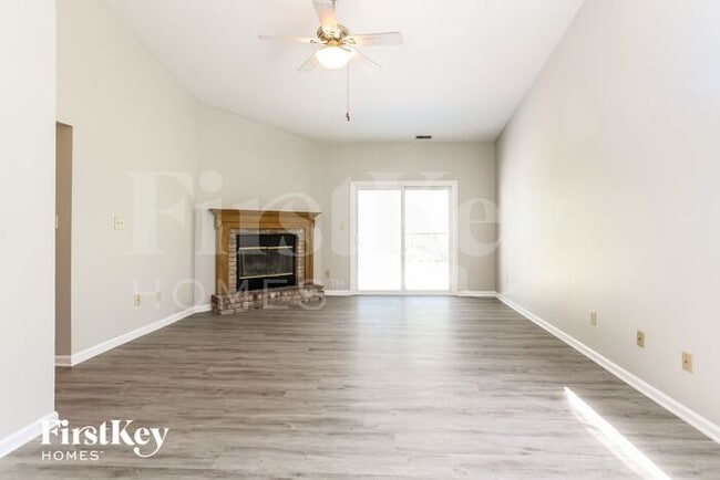 6747 Long Run Dr in Indianapolis, IN - Building Photo - Building Photo