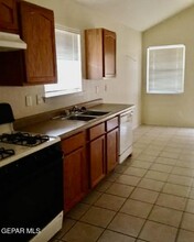 13776 Paseo Sereno Dr in Horizon City, TX - Foto de edificio - Building Photo