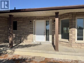 124 Squire Dr in Ajax, ON - Building Photo - Building Photo