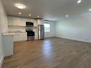 1413 N Dixie Hwy in Fort Lauderdale, FL - Building Photo - Building Photo