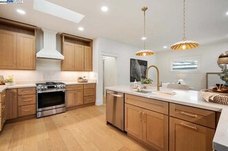 4374 First St in Pleasanton, CA - Building Photo - Building Photo