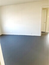 1135 5th Ave S in Texas City, TX - Building Photo - Building Photo
