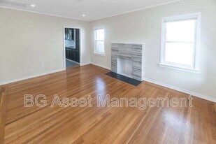 317 Pomona Ave in El Cerrito, CA - Building Photo