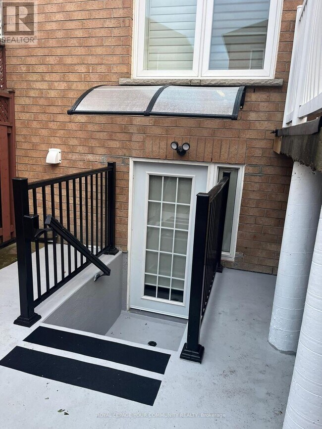 49 Chiara Dr in Vaughan, ON - Building Photo - Building Photo