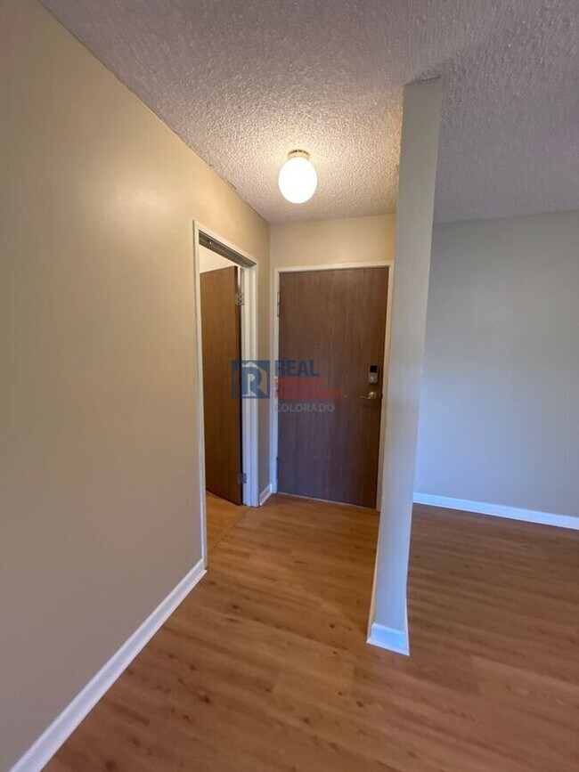 14390 E Marina Dr in Aurora, CO - Building Photo - Building Photo