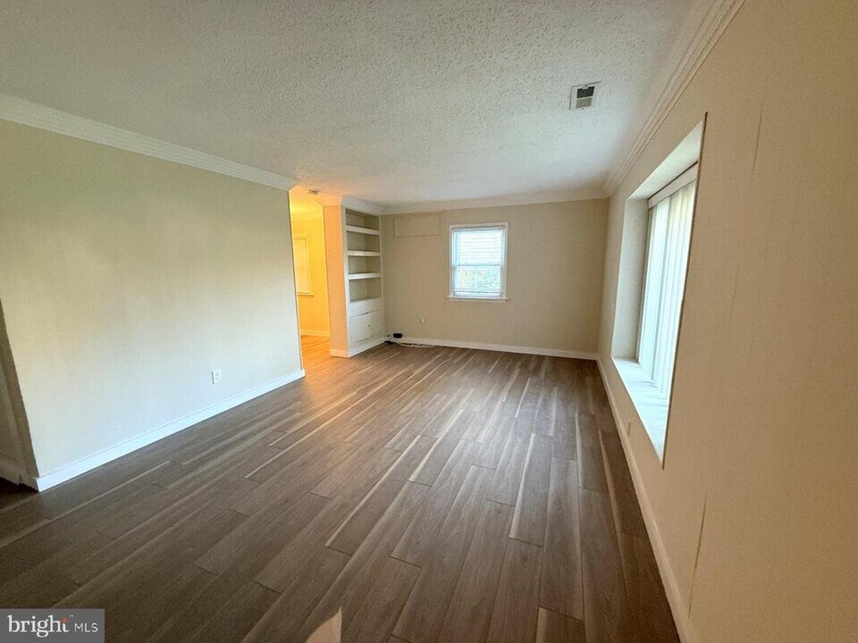 12 Wesley Ave in Cherry Hill Township, NJ - Building Photo