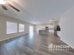 481 Spotted Slipper Pl in Ruskin, FL - Building Photo - Building Photo