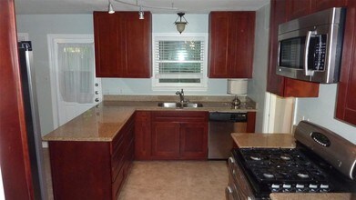 12811 Butterfly Ln in Houston, TX - Building Photo - Building Photo