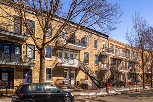 4423-4433 Parthenais St in Montréal, QC - Building Photo