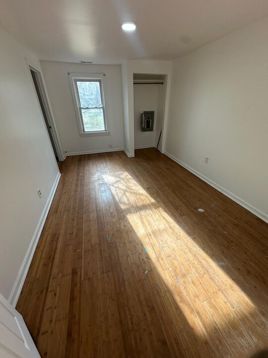 129 Haines St in Browns Mills, NJ - Building Photo