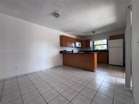 2455 W 67th Pl in Hialeah, FL - Building Photo - Building Photo