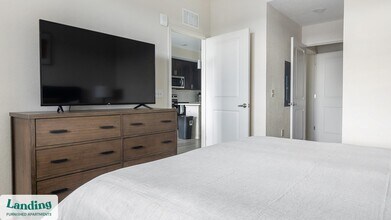 9650 52nd Ave E, Unit 1-205 in Palmetto, FL - Foto de edificio - Building Photo