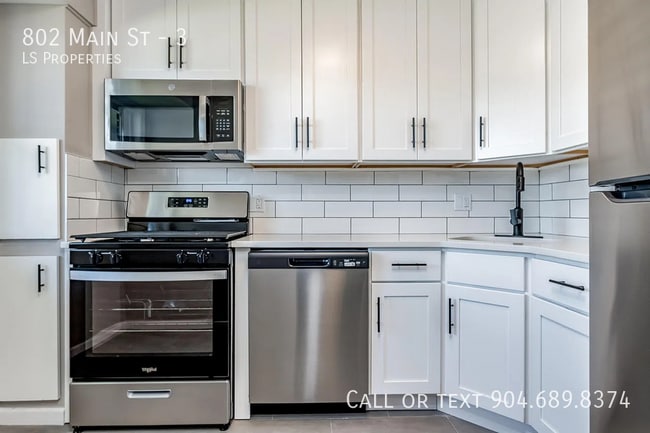 property at 802 Main St