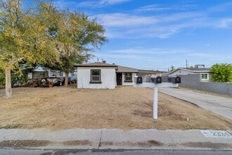 2334 W Morten Ave in Phoenix, AZ - Building Photo - Building Photo