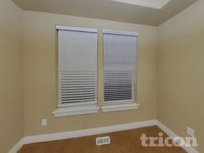 4422 Logan Dr NE in Lacey, WA - Building Photo - Building Photo