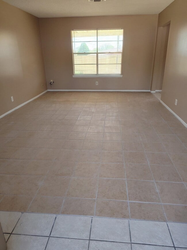 219 Elizabeth Dr in Del Rio, TX - Building Photo - Building Photo