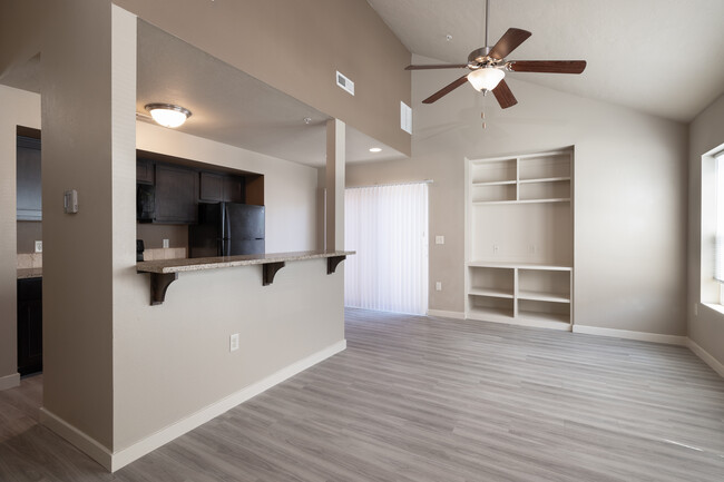 Centerpoint Townhomes in Meridian, ID - Foto de edificio - Interior Photo