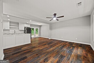 53 Lucia Dr SE in Smyrna, GA - Building Photo - Building Photo