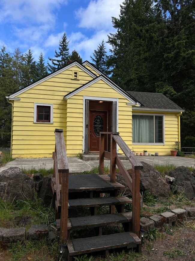 property at 22220 US-101