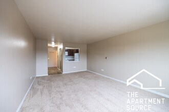 7310 W North Ave, Unit 1b in Elmwood Park, IL - Building Photo - Building Photo