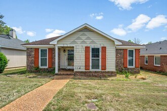 7005 Robin's Nest Dr in Columbus, GA - Building Photo - Building Photo