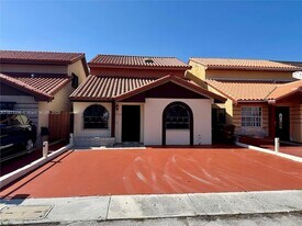 2732 W 54th St in Hialeah, FL - Building Photo