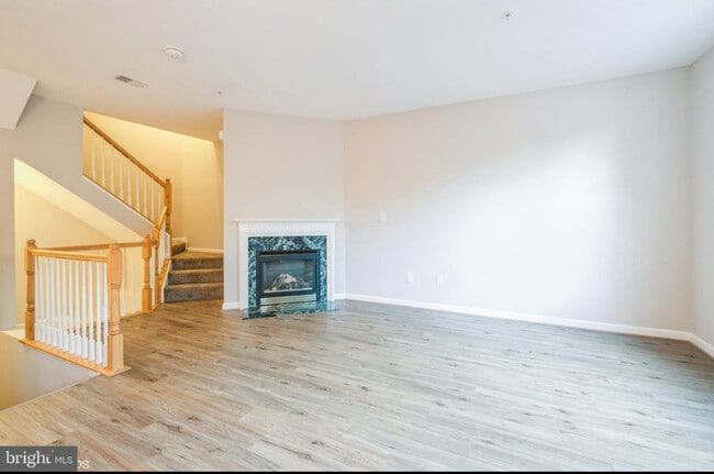 14417 Hampshire Hall Ct, Unit G-1009 in Upper Marlboro, MD - Building Photo - Building Photo