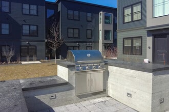 Hackamore North Apartments in Scarborough, ME - Building Photo - Building Photo