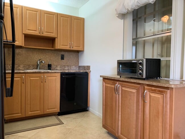 750 Burgundy P in Delray Beach, FL - Building Photo - Building Photo