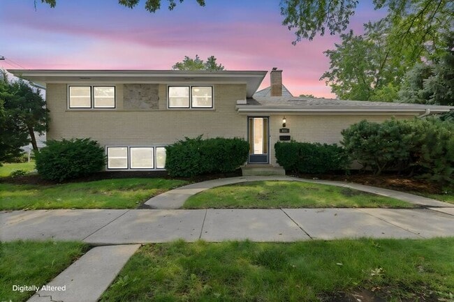 property at 4201 Prairie Ave