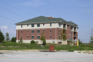 The Landings of Frankfort at Lighth in Frankfort, IL - Building Photo - Building Photo