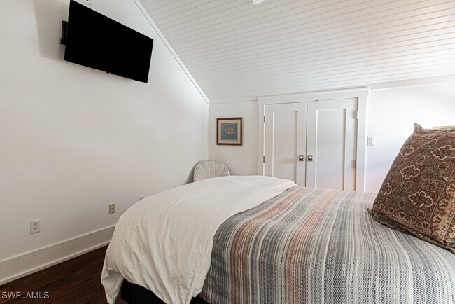 property at 245 Broad Ave S