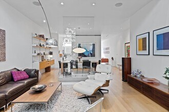 1823 W Race Ave in Chicago, IL - Building Photo - Building Photo