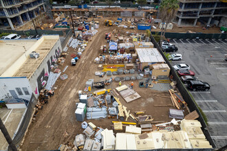 626 Kingsley in Los Angeles, CA - Foto de edificio - Building Photo