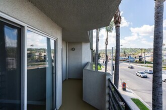 4500 Laurel Canyon Blvd in Los Angeles, CA - Building Photo - Building Photo