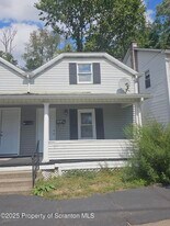 45 Williams Ave in Carbondale, PA - Building Photo