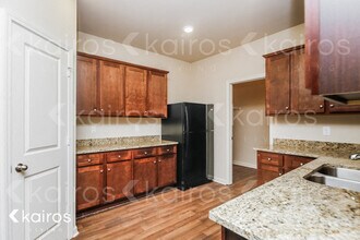10994 Lakeview Cir in Vance, AL - Building Photo - Building Photo