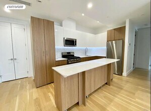 322 Gates Ave in Brooklyn, NY - Building Photo - Building Photo