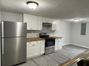 3106 Greenway Dr in Knoxville, TN - Building Photo - Building Photo