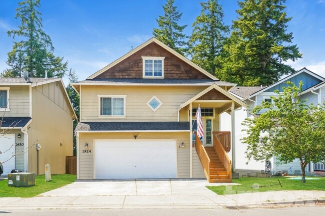 1924 Kelowna Place Southest