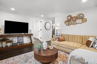 1803 Neal Terrace in Nashville, TN - Building Photo - Building Photo