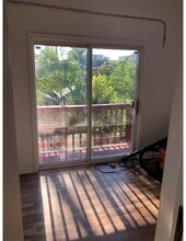 1227 N Rockwell St, Unit 2 in Chicago, IL - Building Photo - Building Photo