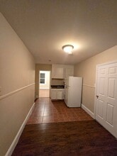 47 Montgomery St in Pawtucket, RI - Foto de edificio - Building Photo