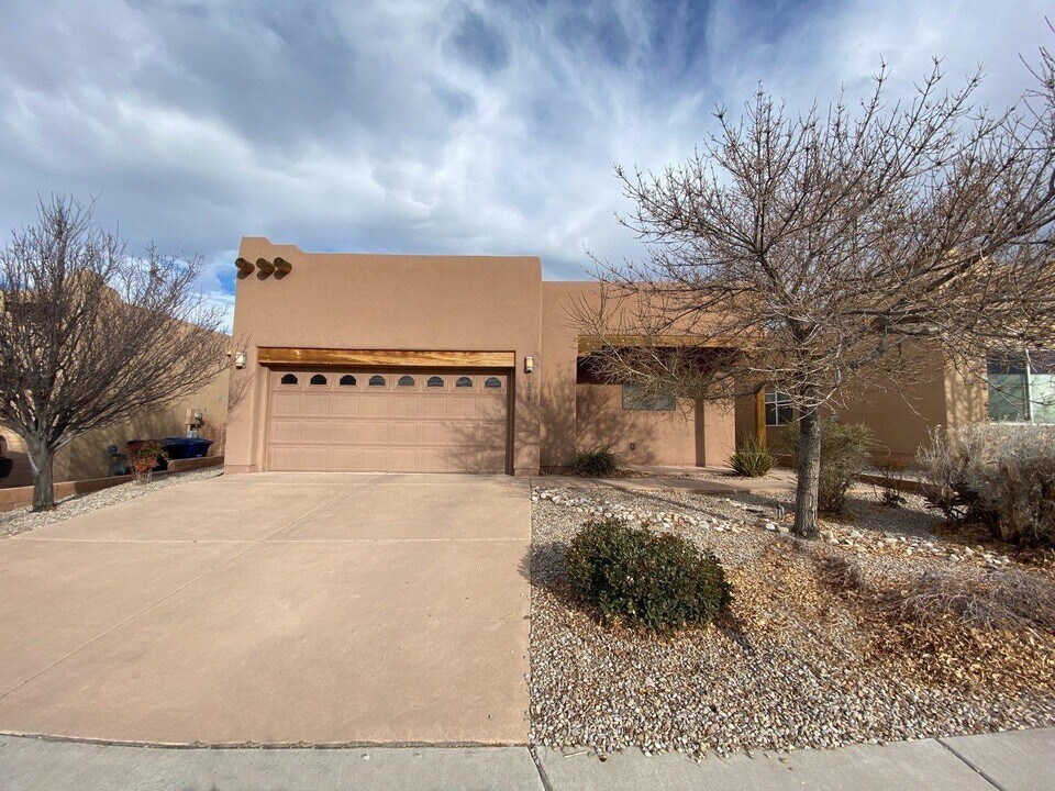 1824 Count Fleet St SE in Albuquerque, NM - Building Photo