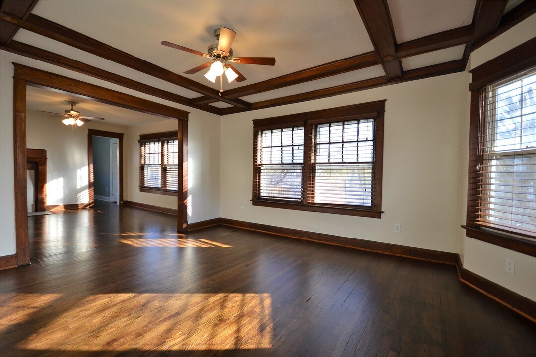 3812 Wyoming St-Unit -2 in Kansas City, MO - Building Photo