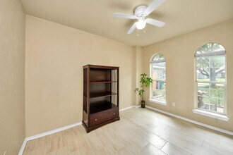 130 Thunder Basin Dr in Richmond, TX - Building Photo - Building Photo