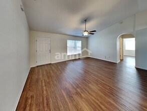 331 Valley Edge Dr in Minneola, FL - Building Photo - Building Photo