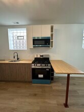 3243 W Thomas St in Chicago, IL - Building Photo - Building Photo