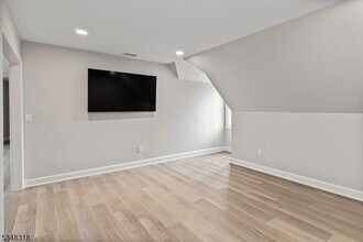 266 W Main St in Denville, NJ - Building Photo - Building Photo