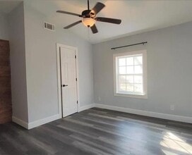 180 Ripple Creek Dr in Coldspring, TX - Building Photo - Building Photo